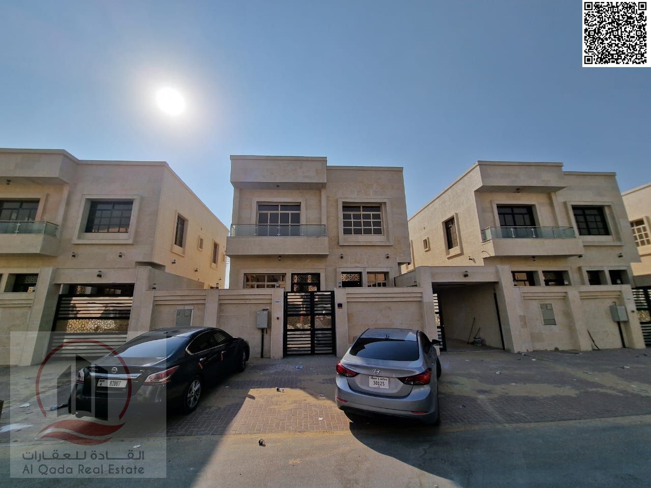 Villa for rent in Al Yasmin, 5 rooms, living room and majlis, excellent location, with electricity and air conditioning.