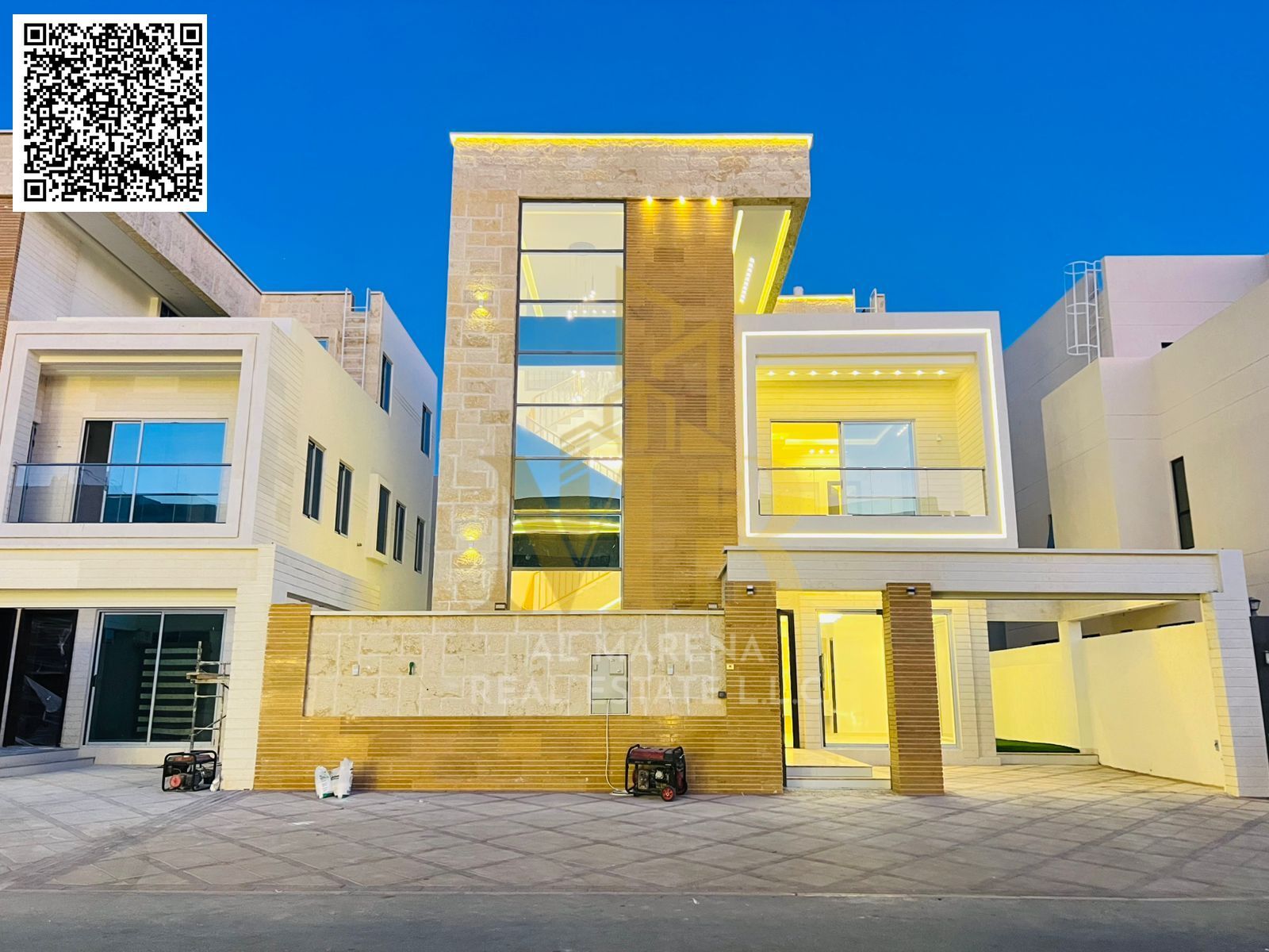 A villa directly from the owner, with personal finishing, on a main street, close to all services. Freehold for all nationalities and without a down p