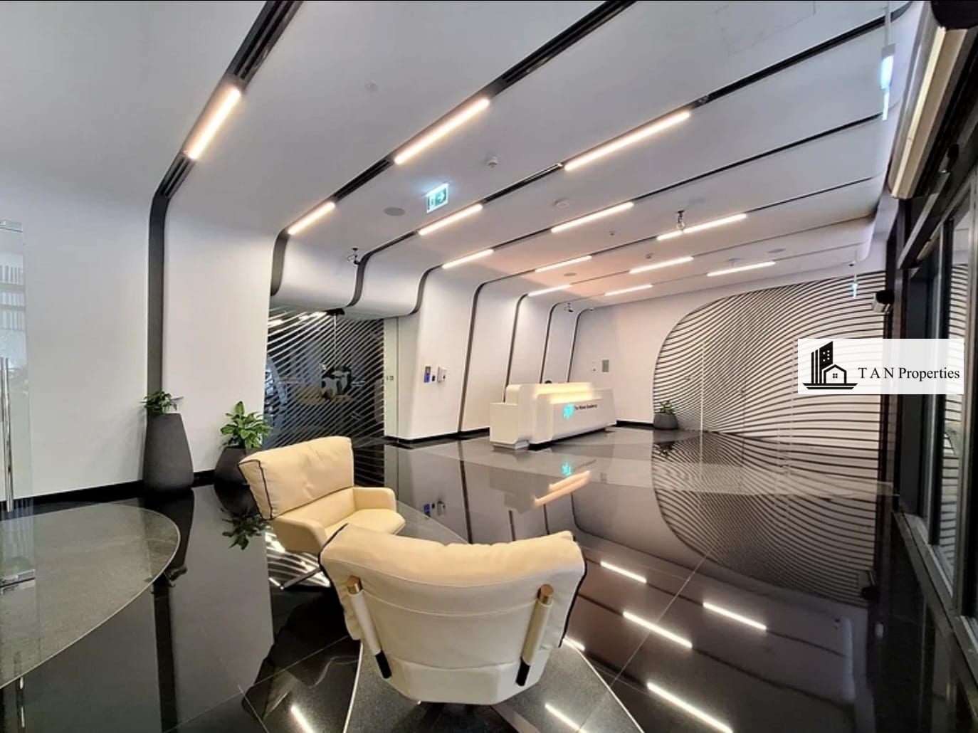 HOT OFFER | WITH KITCHEN APPLAINCES | HUGE LATOUT 1BHK | FAMILY-FRIENDLY | AL MANKOOL | NEAR METRO | MAINTENANCE-FREE |