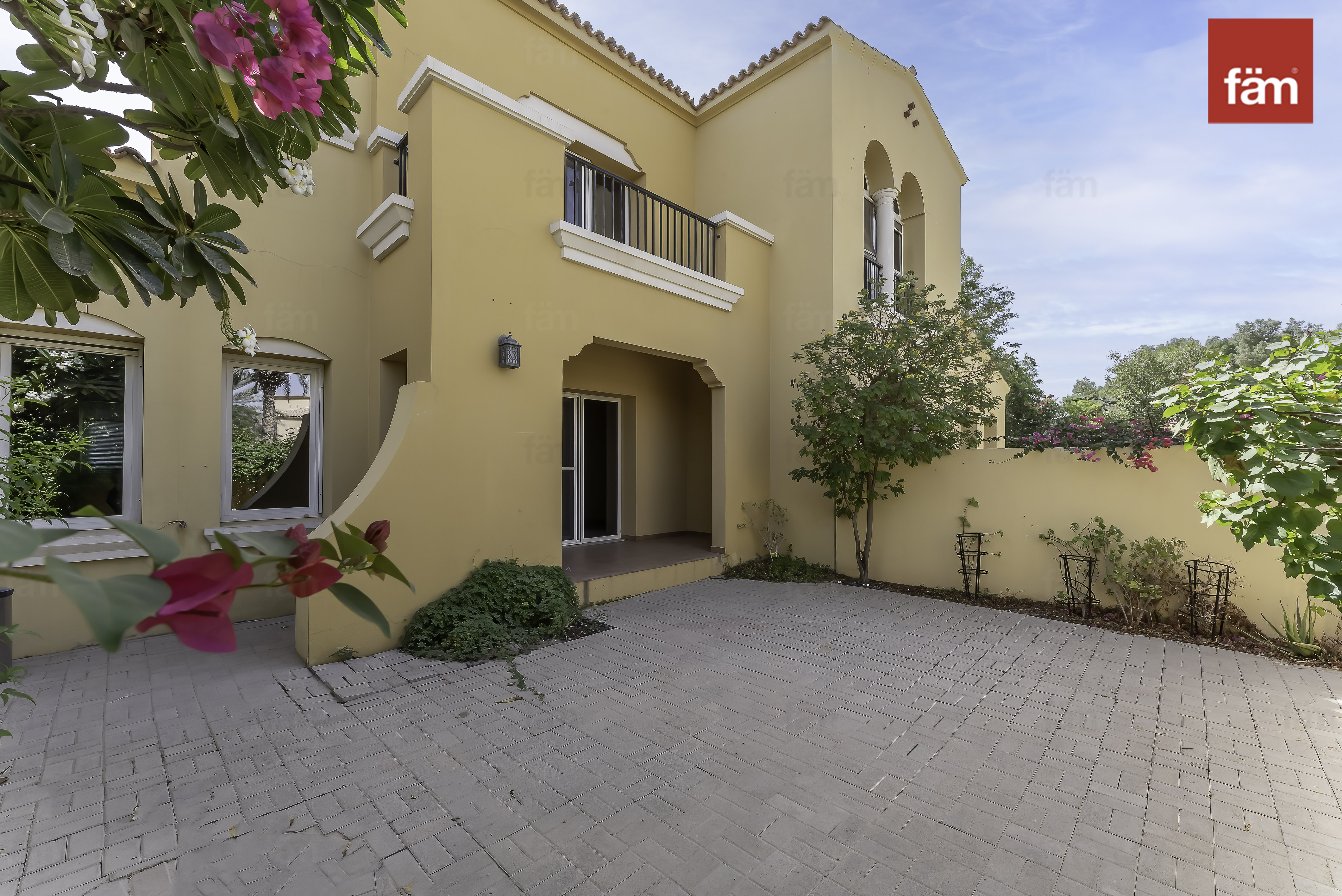 2br Villa | Unfurnished | Massive Layout | Ready