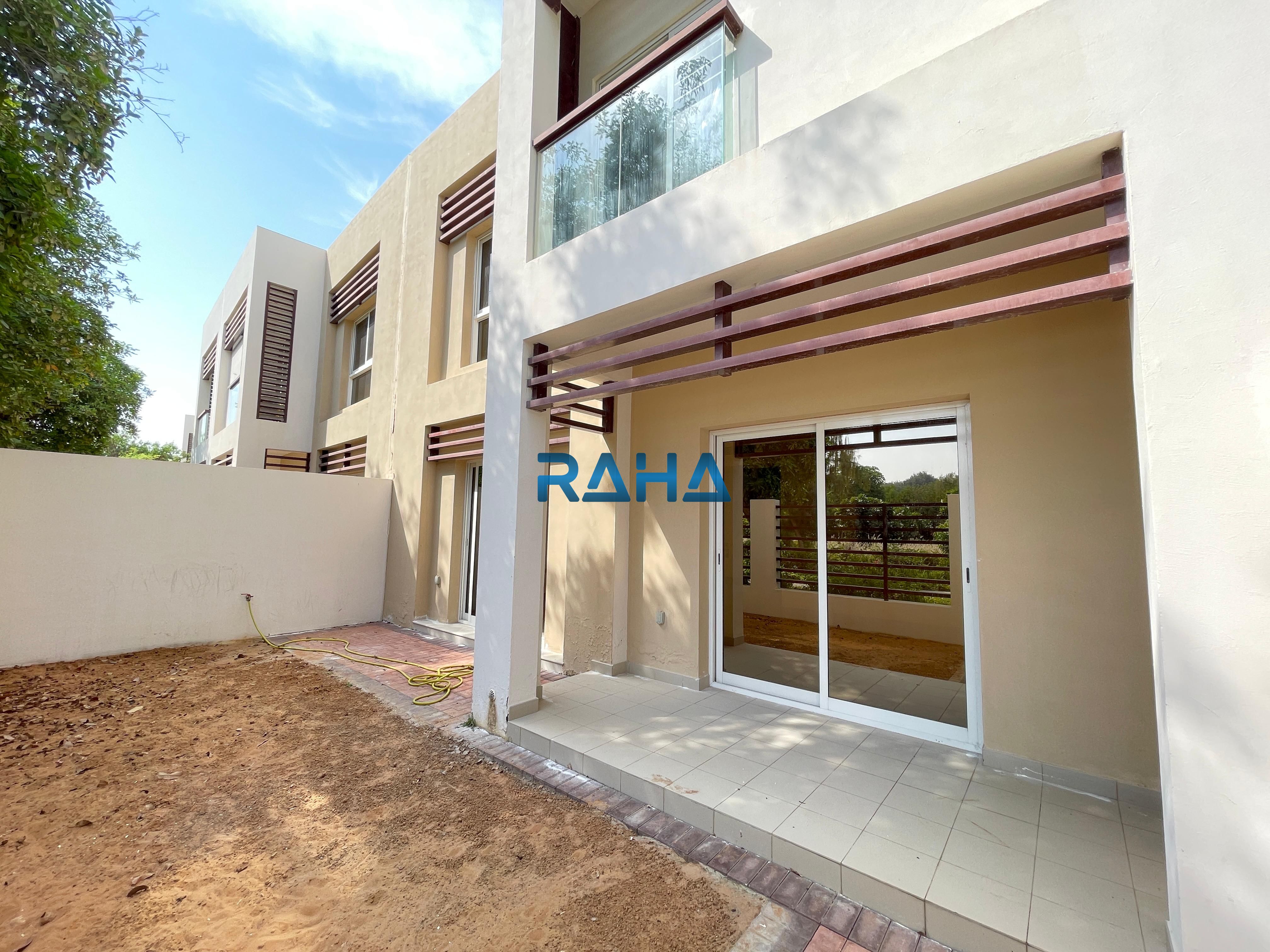 Flamingo 3 Bedrooms Villa with Maid room