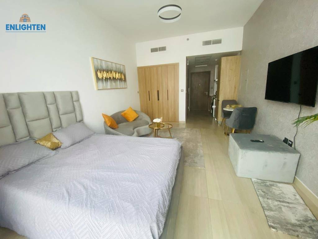 Bright and cozy I Fully Furnished I Pool View