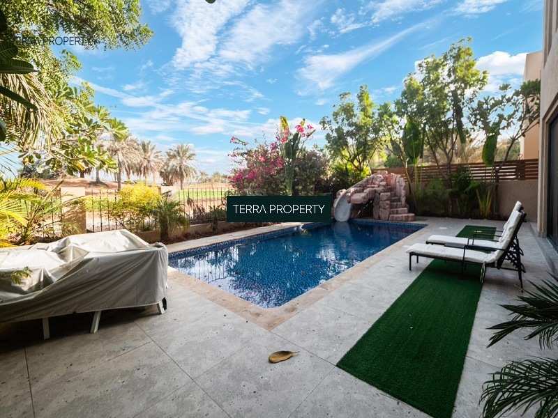 Upgraded! Private pool | Well Maintained