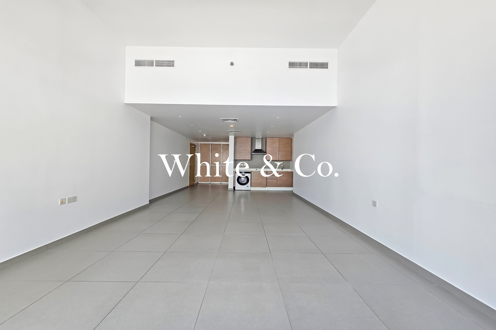 Largest Studio | Rare Tower | Low Floor