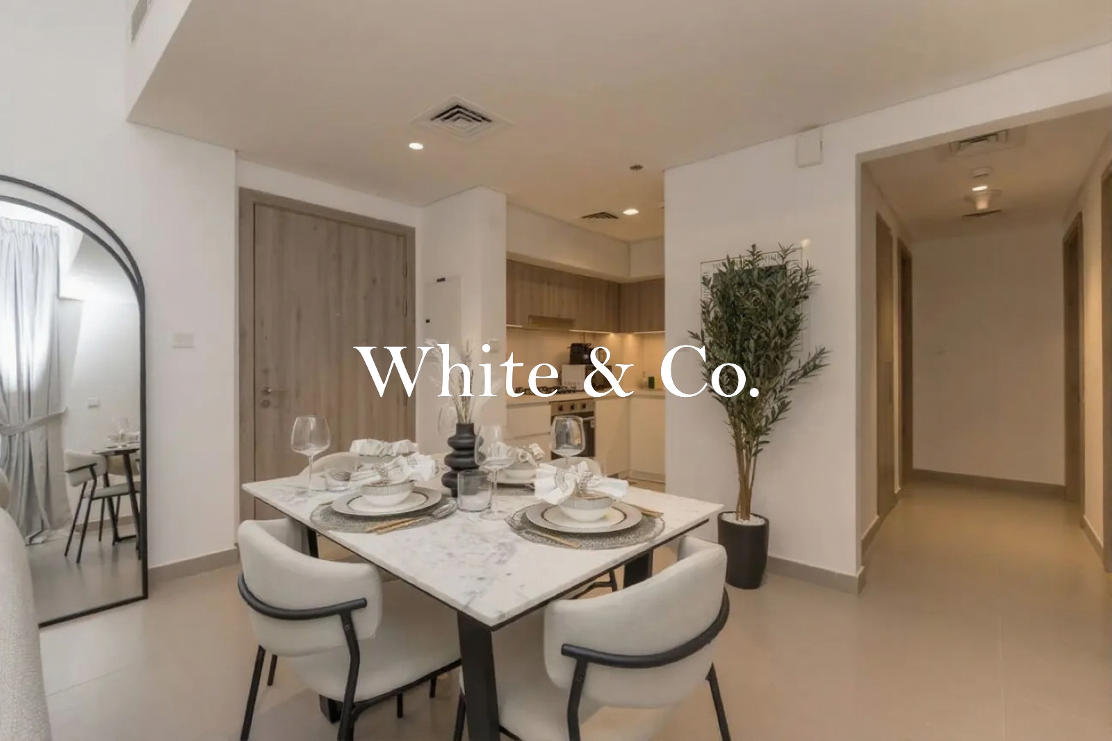 FULLY FURNISHED | CLOSE TO PARK | HIGH FLOOR