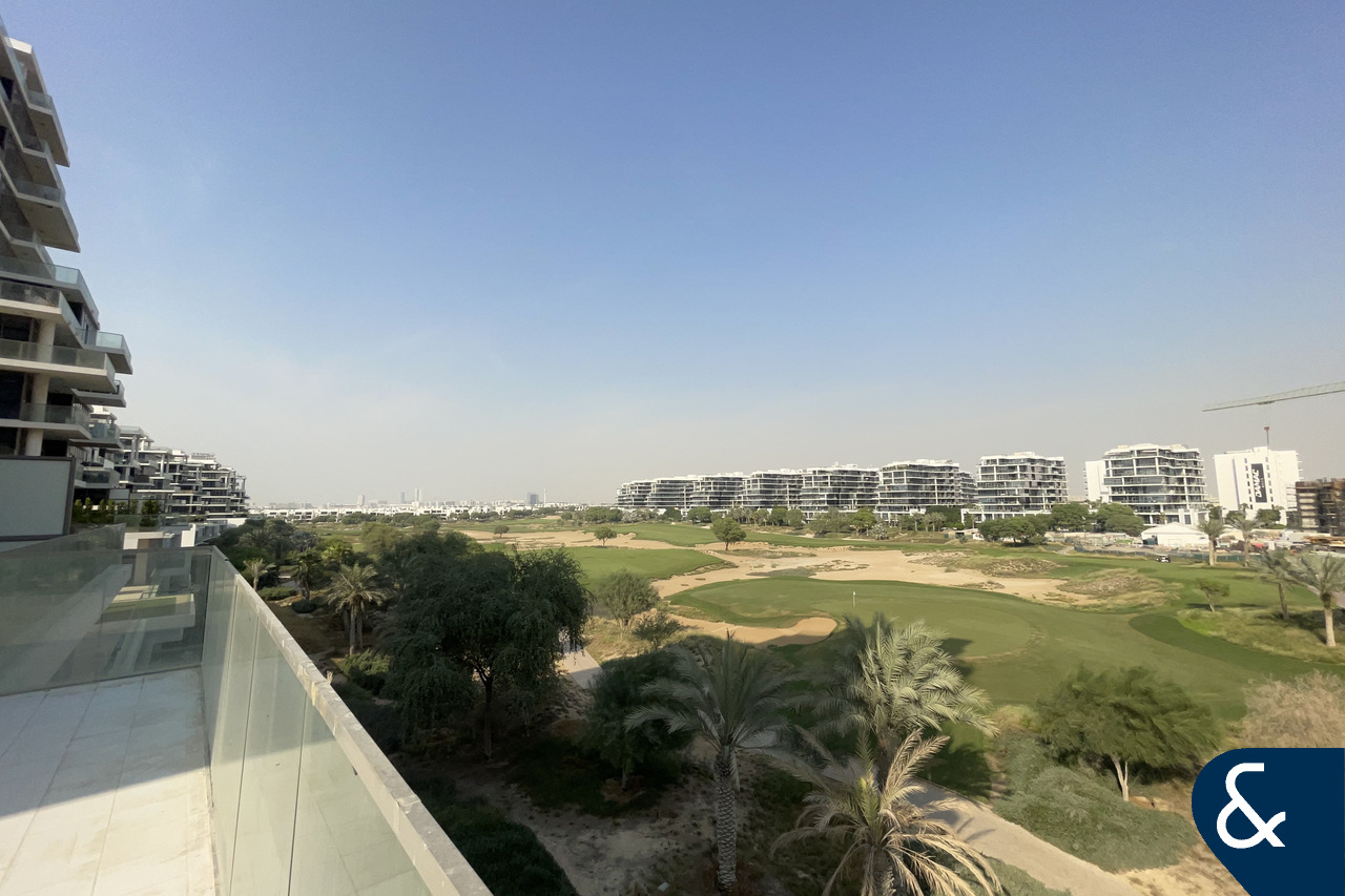 Huge Terrace | Golf Views | Spacious 3 Bed