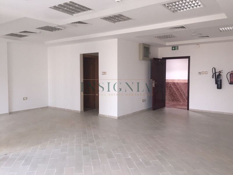 Independent Fitted Office with toilet & pantry balcony, panoramic view