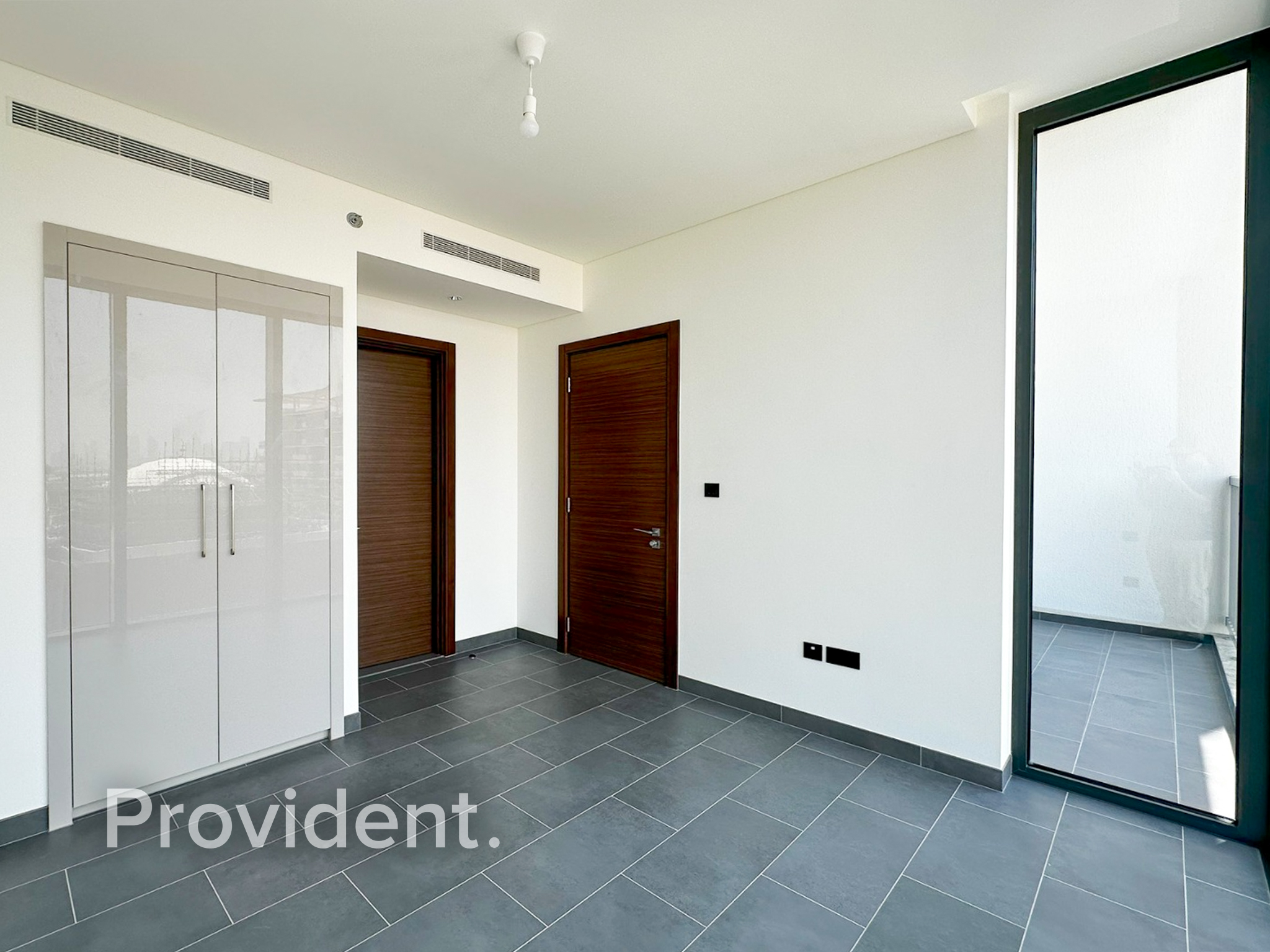 Vacant | Brand New | Modern | Spacious