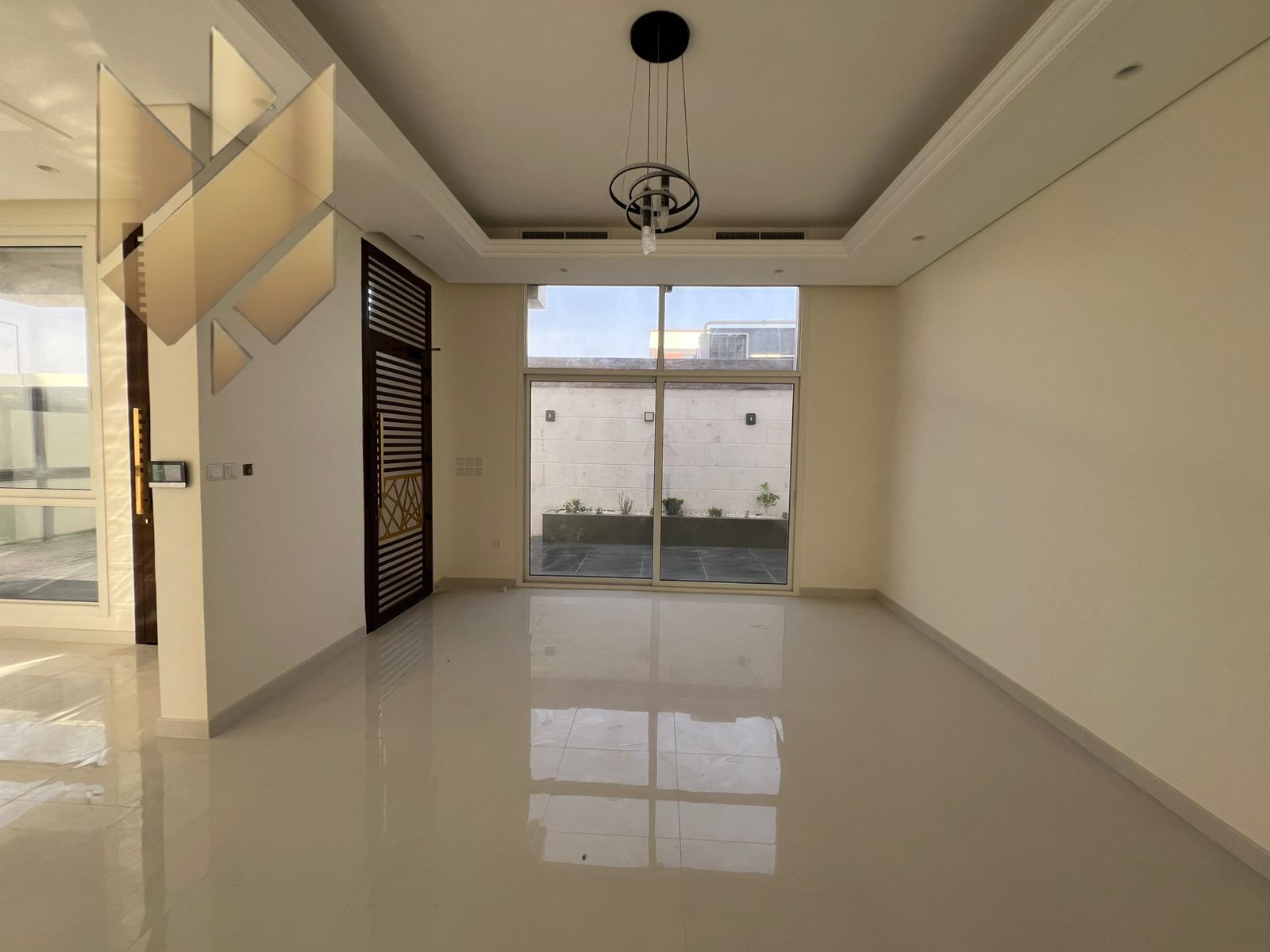 Brand New Luxury Villa for Annual Rent – Al Hoshi, Sharjah