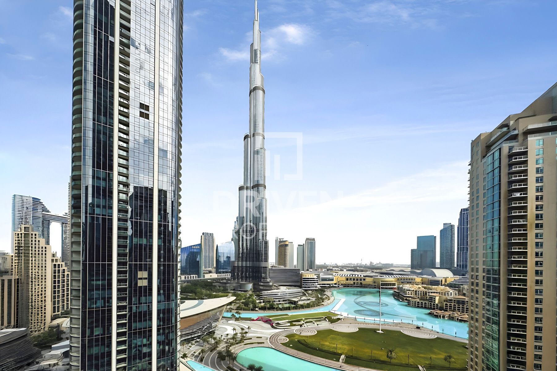 Iconic Burj Khalifa Fountain Views | Spacious Unit