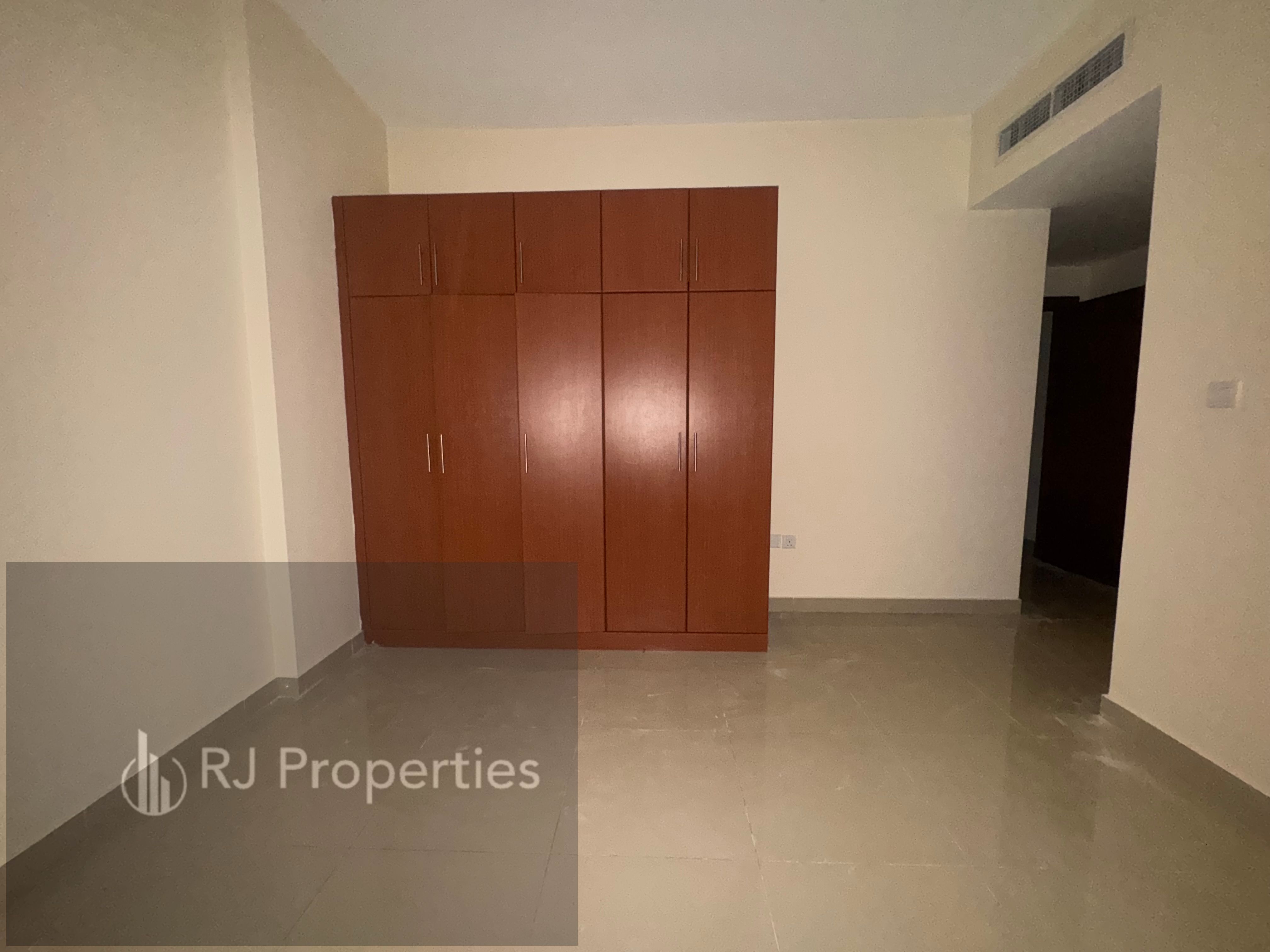 Luxury 2Bhk with balcony with waderobe with 3Wishroom with parking 53k