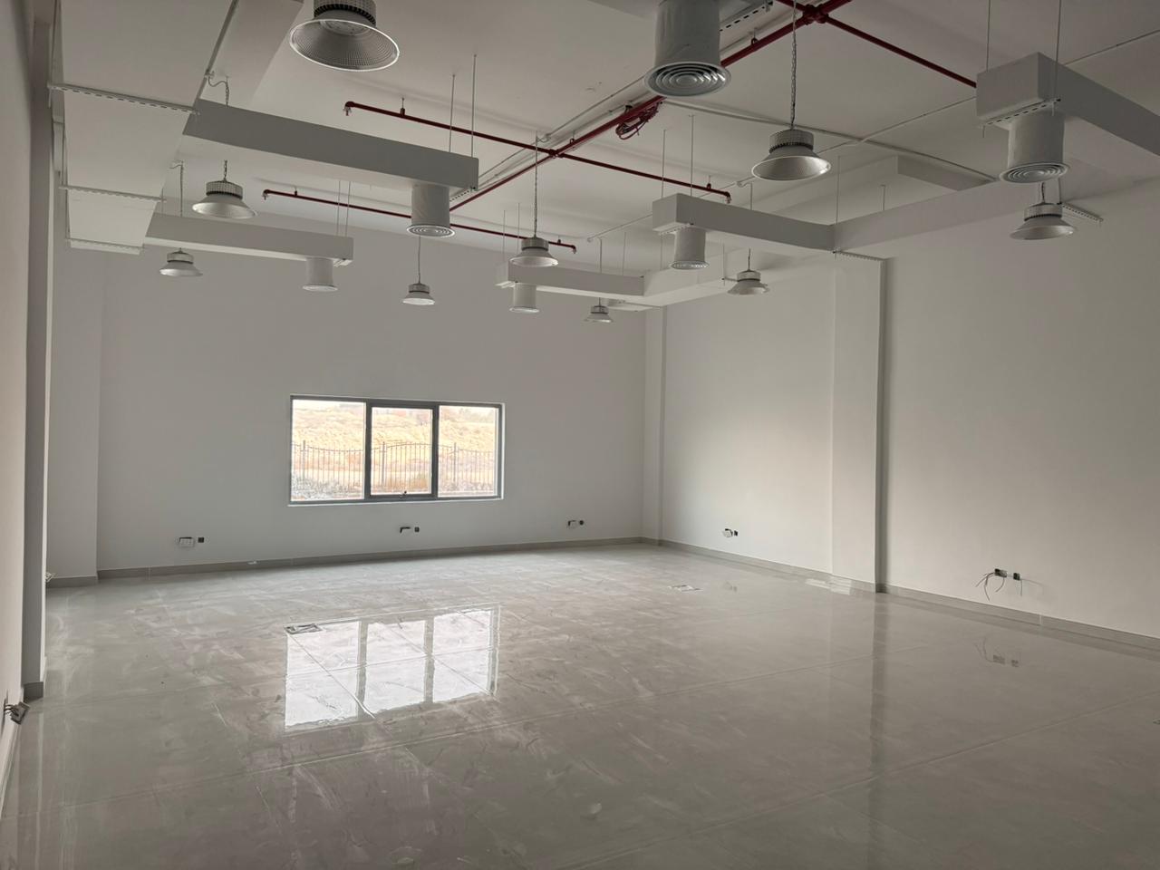 GROUND FLOOR OFFICE | FULLY FITTED | NEAR TO METRO