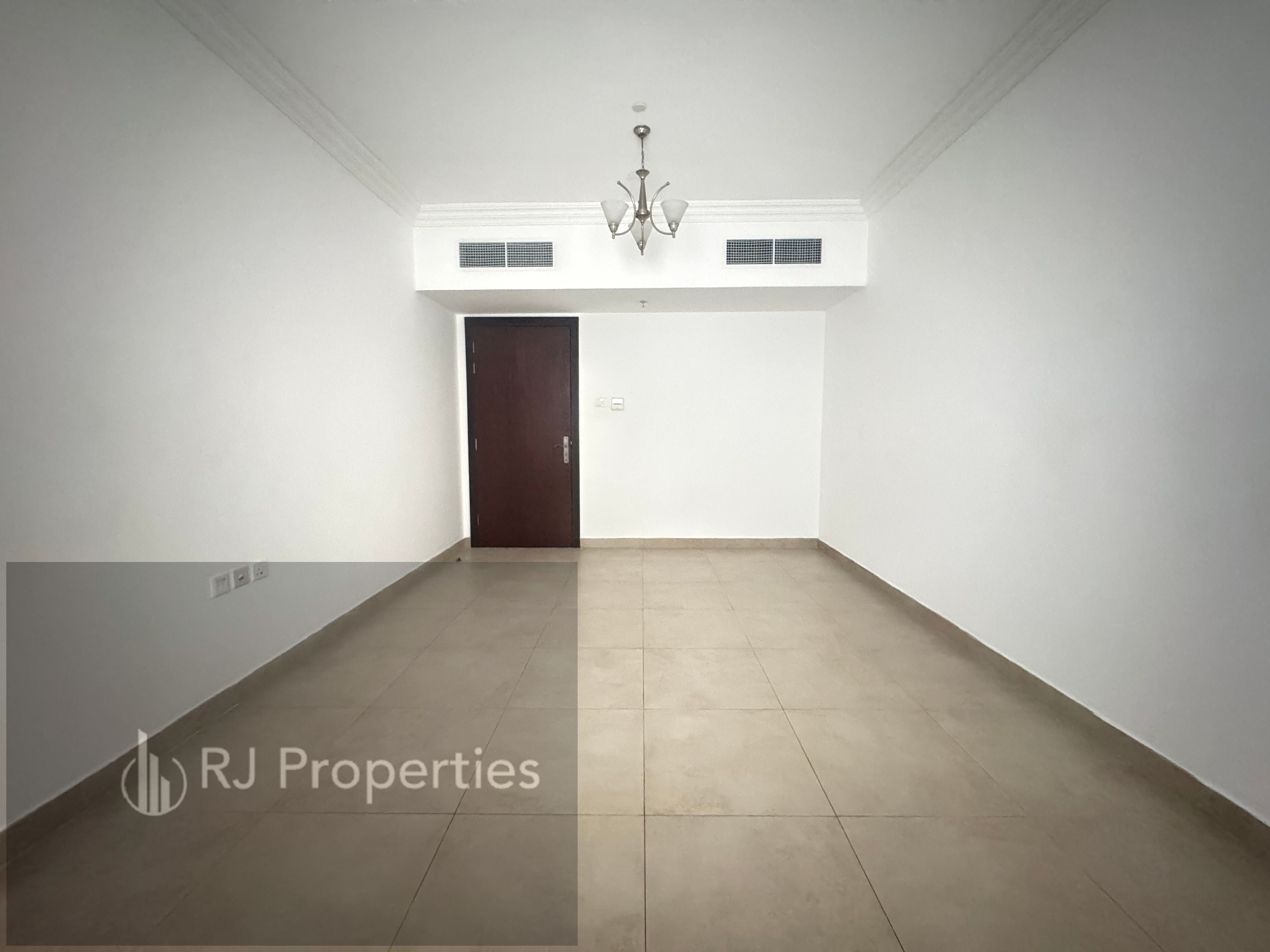 Very spacious luxury 2Bhk with 2Wishroom with parking 51k