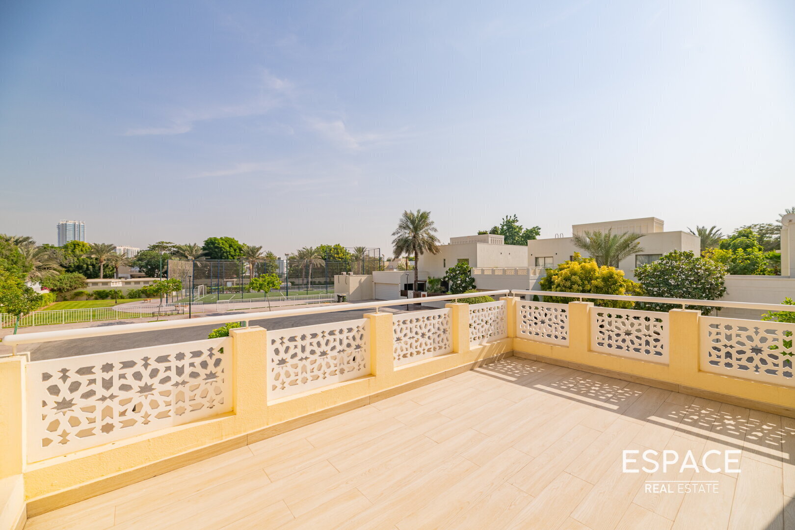 Upgraded | Must See | Close to Lake