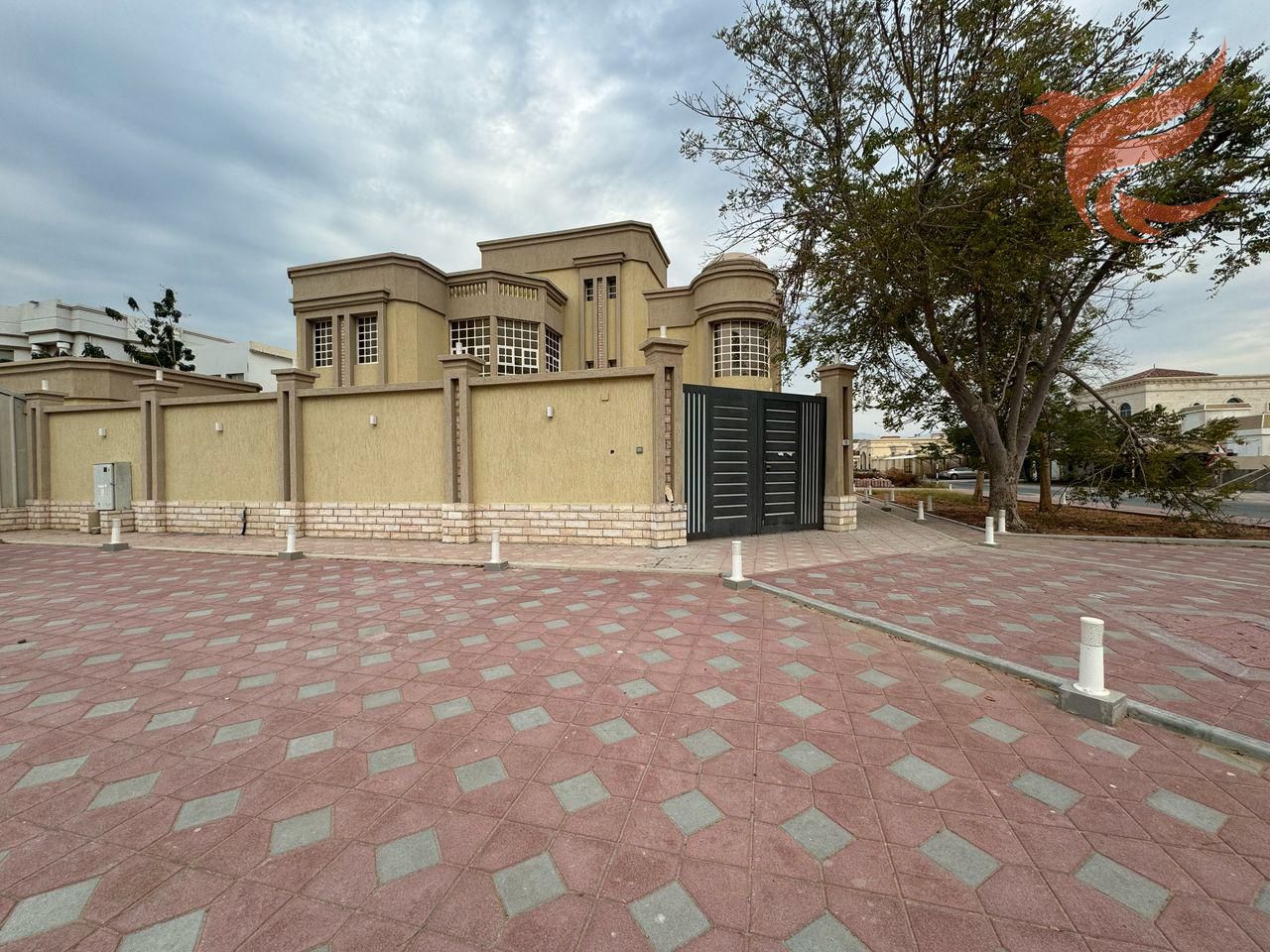 AMAZING VILLA 8BHK FOR RENT MAID ROOM MAJLIS LOCAL FEWA BIG COMPOUND IN AL MAIRID RAK