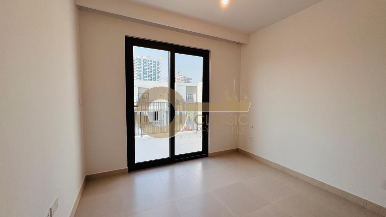 BRAND NEW | UPGRADED | 3 BED WITH MAIDS TOWNHOUSE