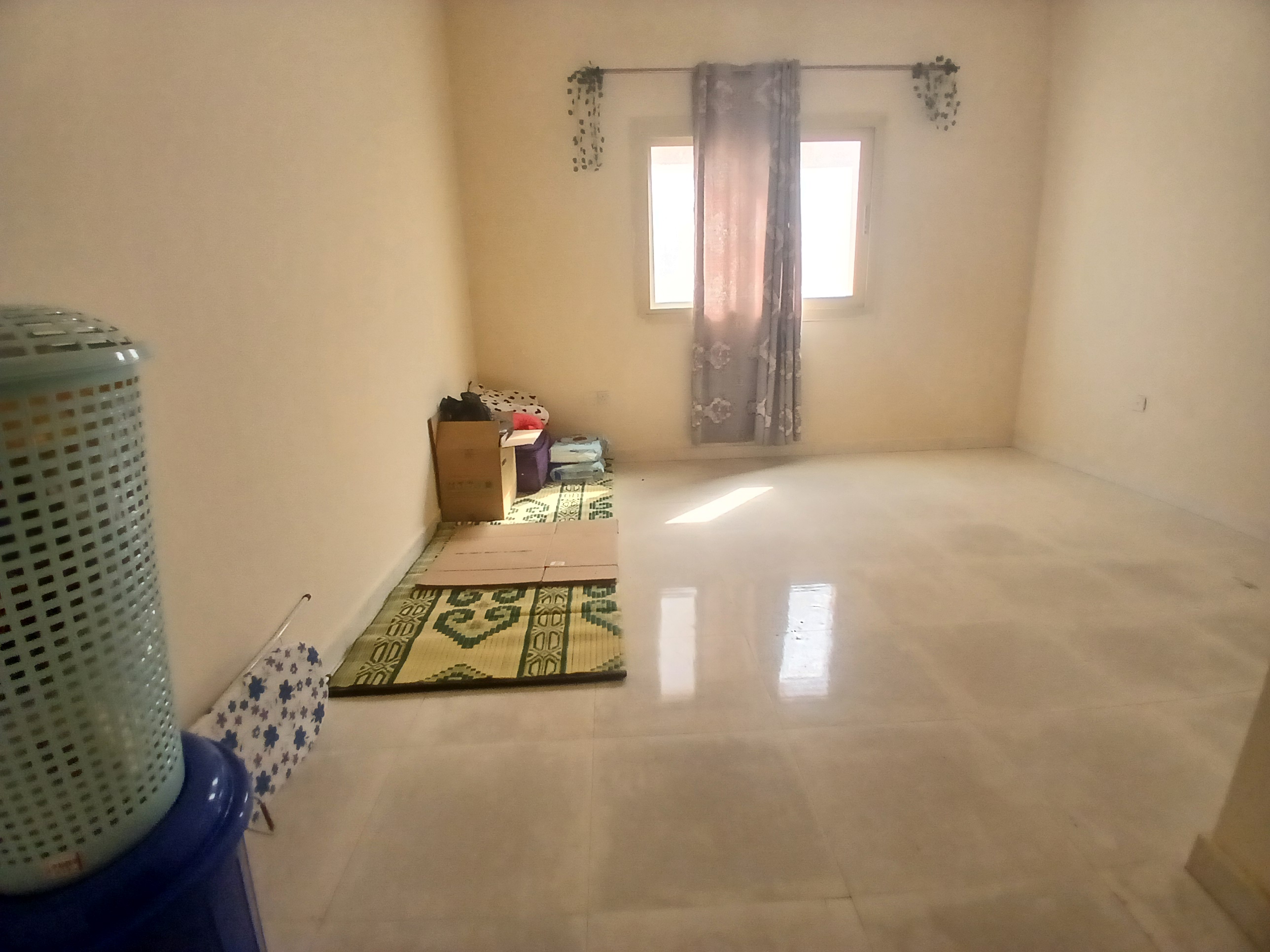 Big Spacious lavish and lovely 2bhk 2 bathroom with Balcony just rent 39k