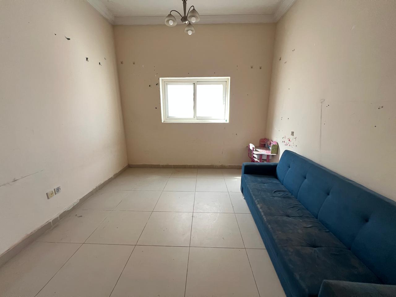 Lavish 1bhk good building near muwailah bus stop rent32k
