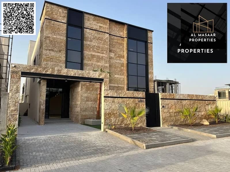 For sale directly from the owner: a villa with a super deluxe finish, including registration fees, at a negotiable price.
