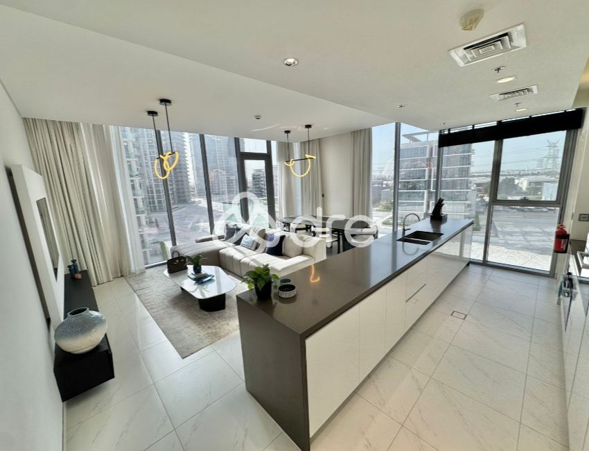 Fully Furnished Corner unit - Panoramic Views