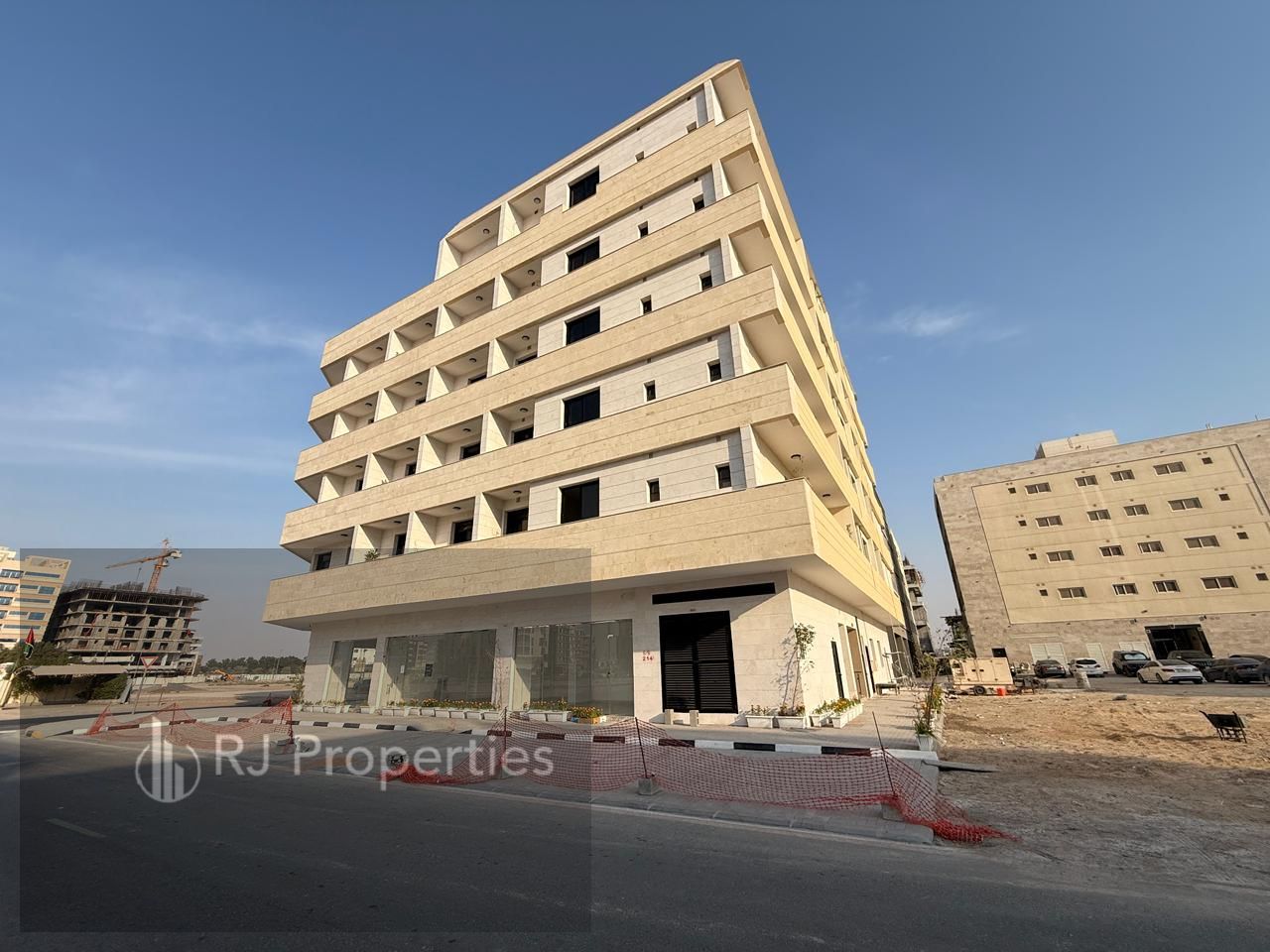 Brand New Building Luxury Huje Spacious Appartment With Balcony Open View