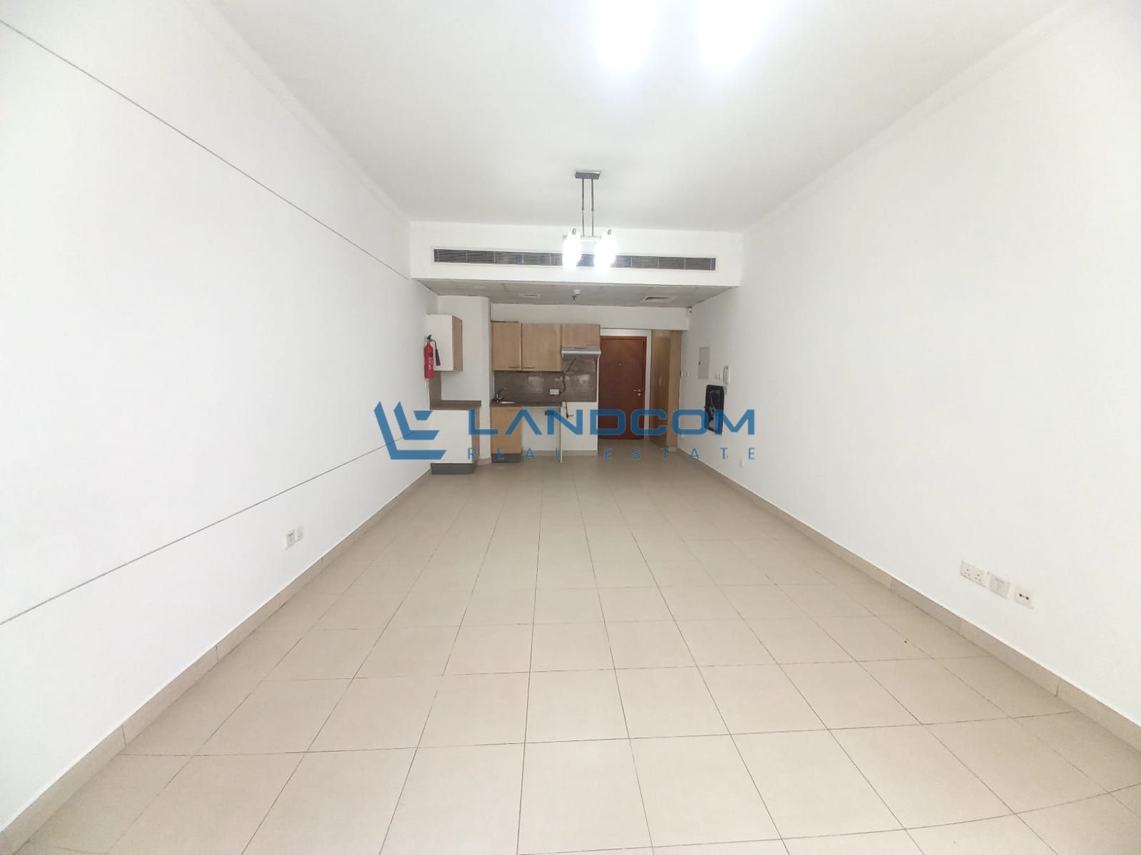 Spacious Studio | Ideal for Family and Executives | Prime Location |