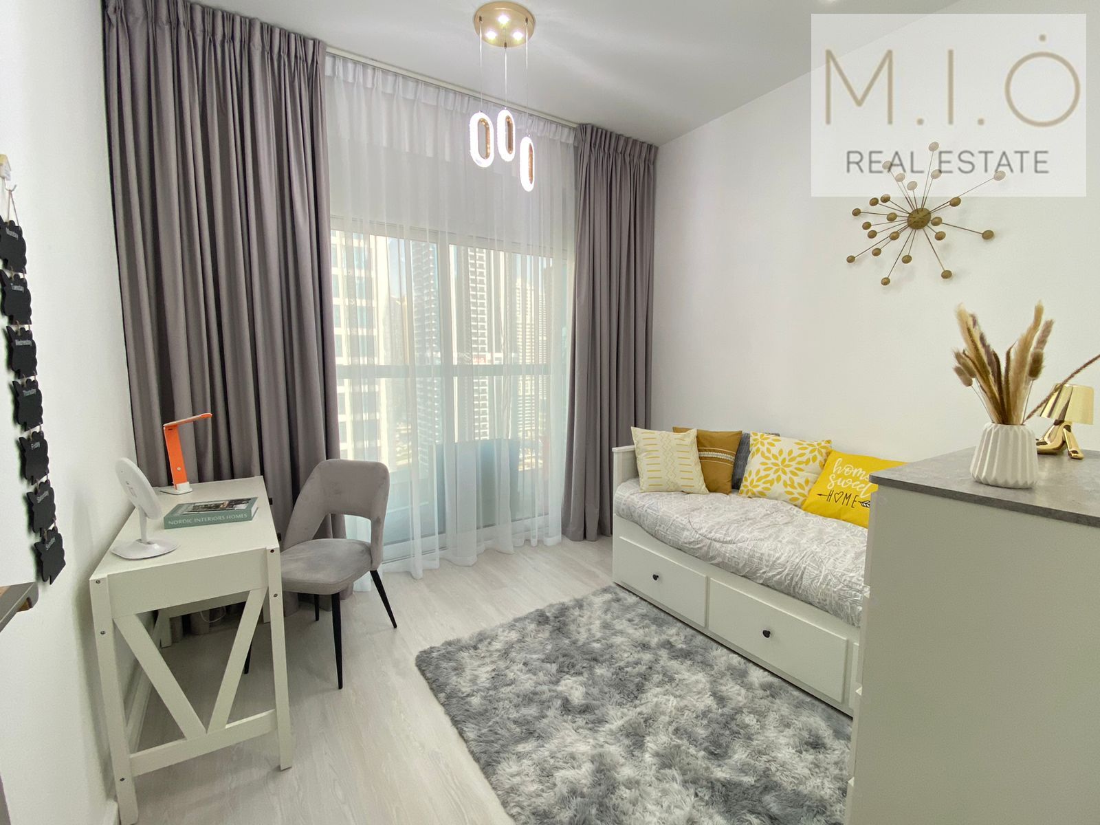 Upgraded Furnished 1 BR + Study Room | Premium unit