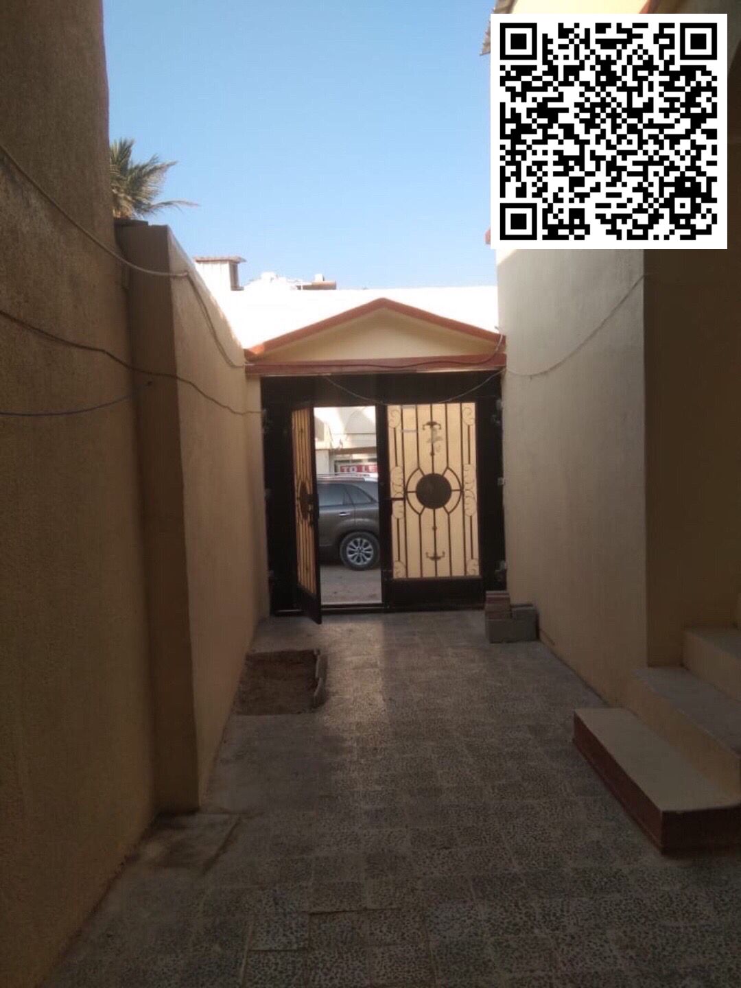 A fully renovated traditional Arabic house for sale in Al Rashidiya 3, next to the Ladies' Park. Residential/investment permitted. Ground floor + 1 fl