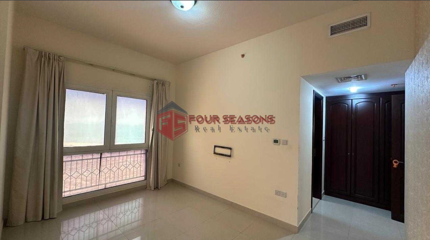 Live the View | 2BR with Partial Sea View + Full Lagoon Scenery | Royal Breeze 3