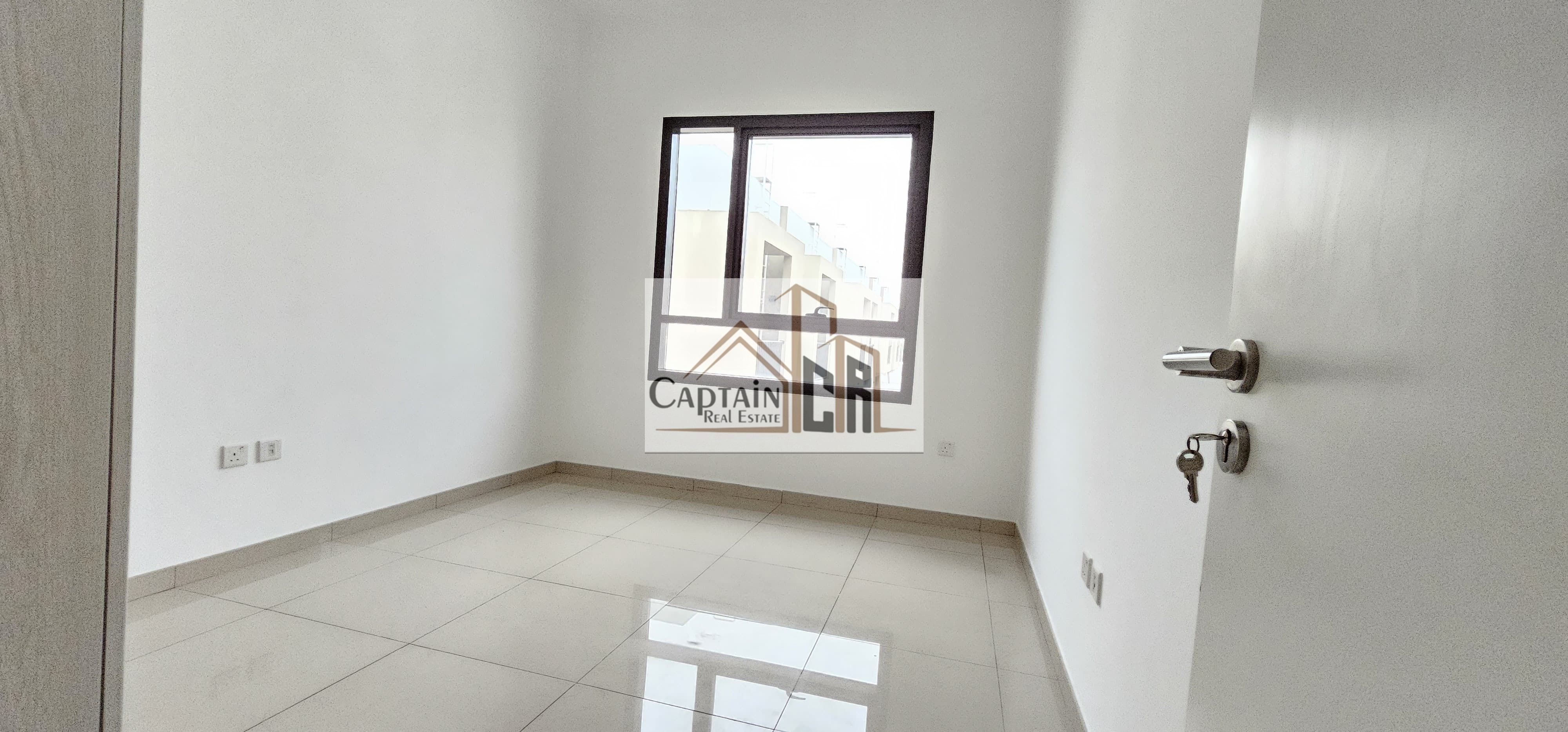 Special offer 3BHK Townhouse for Rent in Nasma Residence, 100000 1 check Sharjah