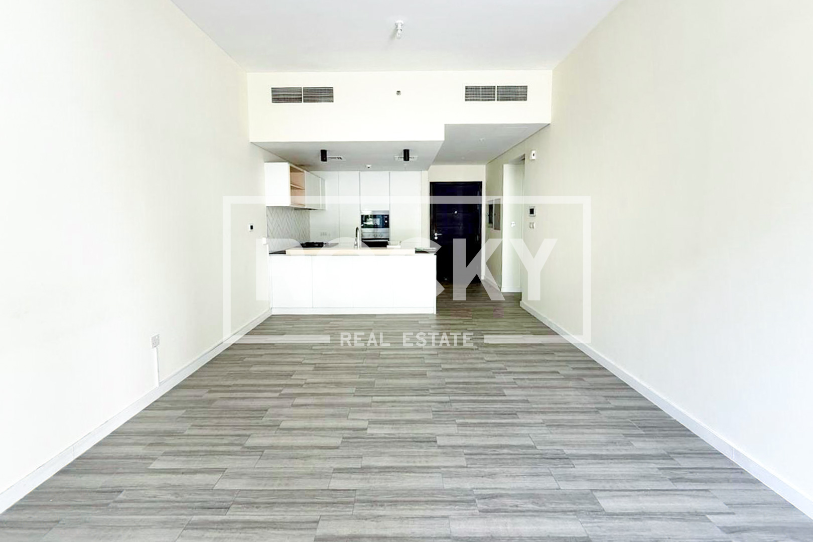 Private Garden with Direct Access to Pool | Vacant