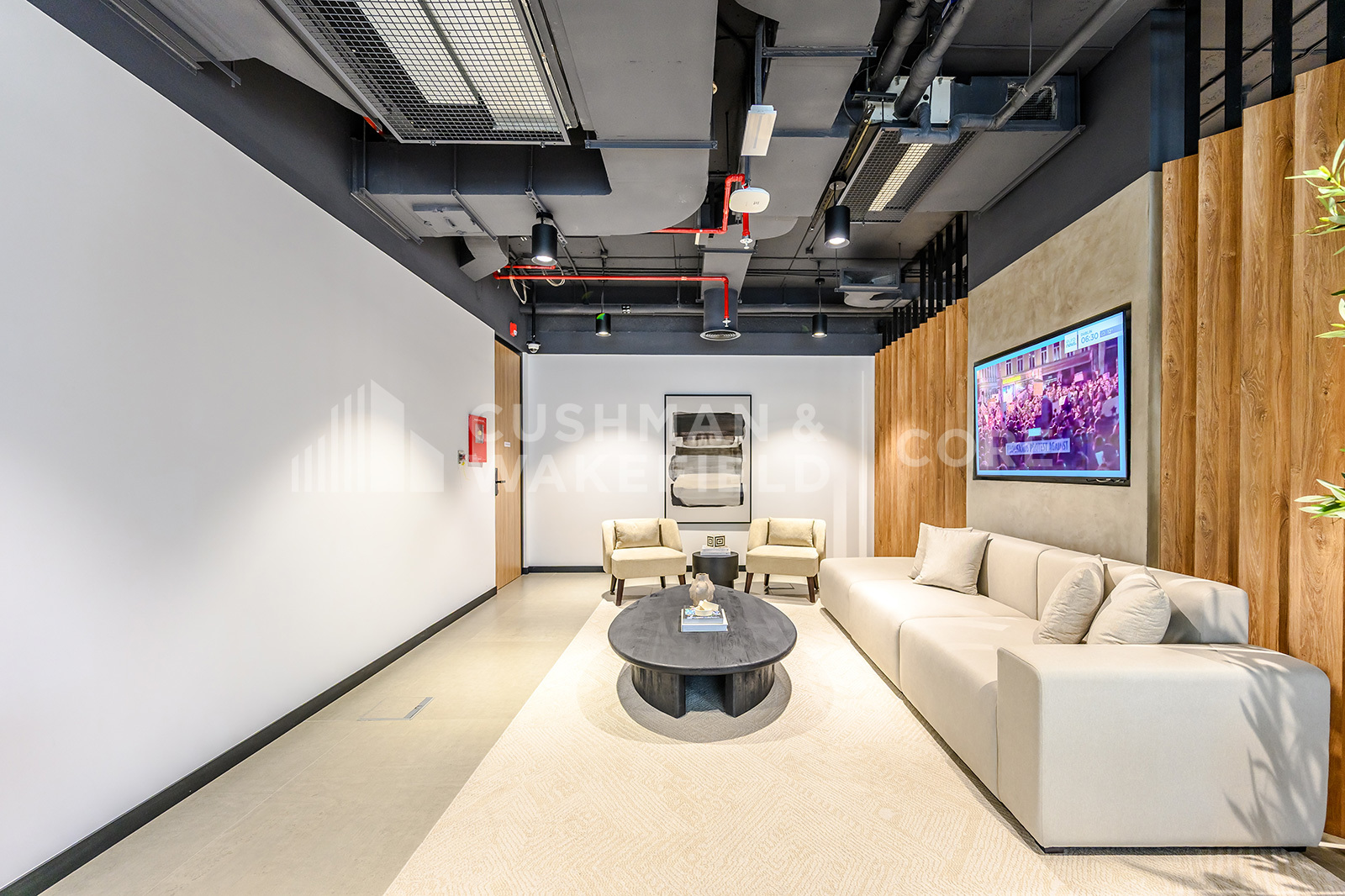 Plug and Play | 395.12 sq. ft. | Convention Tower