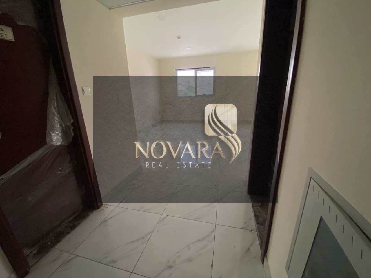 Offices available for annual rent in Al Jurf Industrial Area 1 – Chinese Market, with very large, excellent space and reasonable prices.