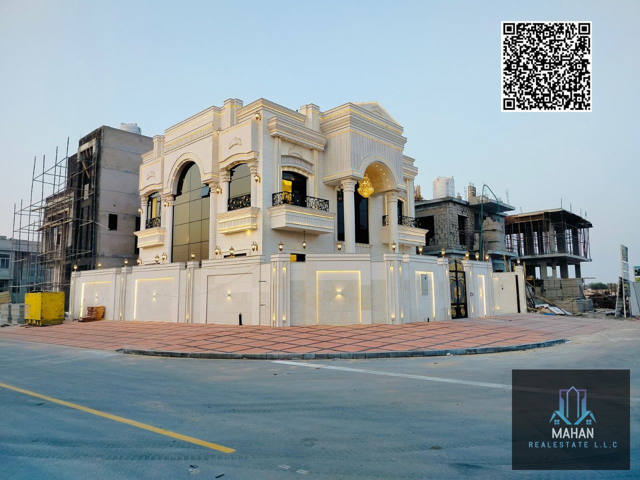 A villa on the main street, ready to move in, with all registration and ownership fees included, in one of Ajman's most prestigious areas. Freehold ow