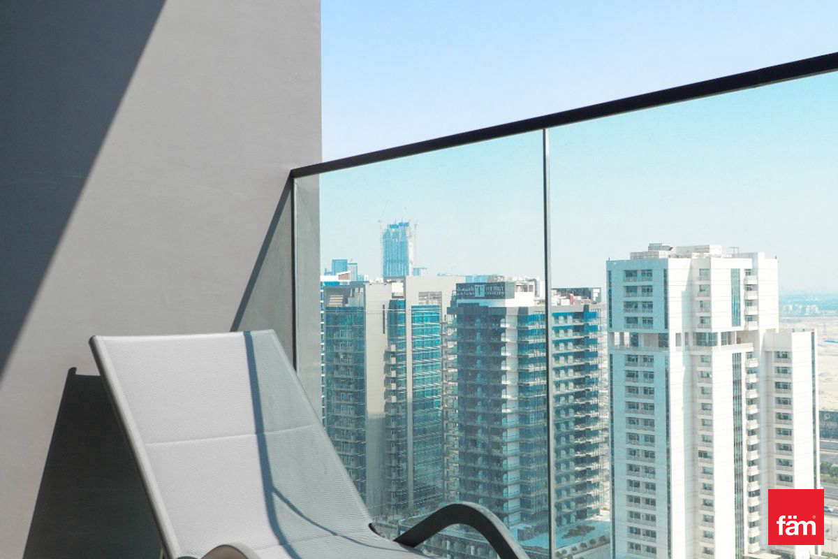 Studio|Canal view|Private jacuzzi|high floor