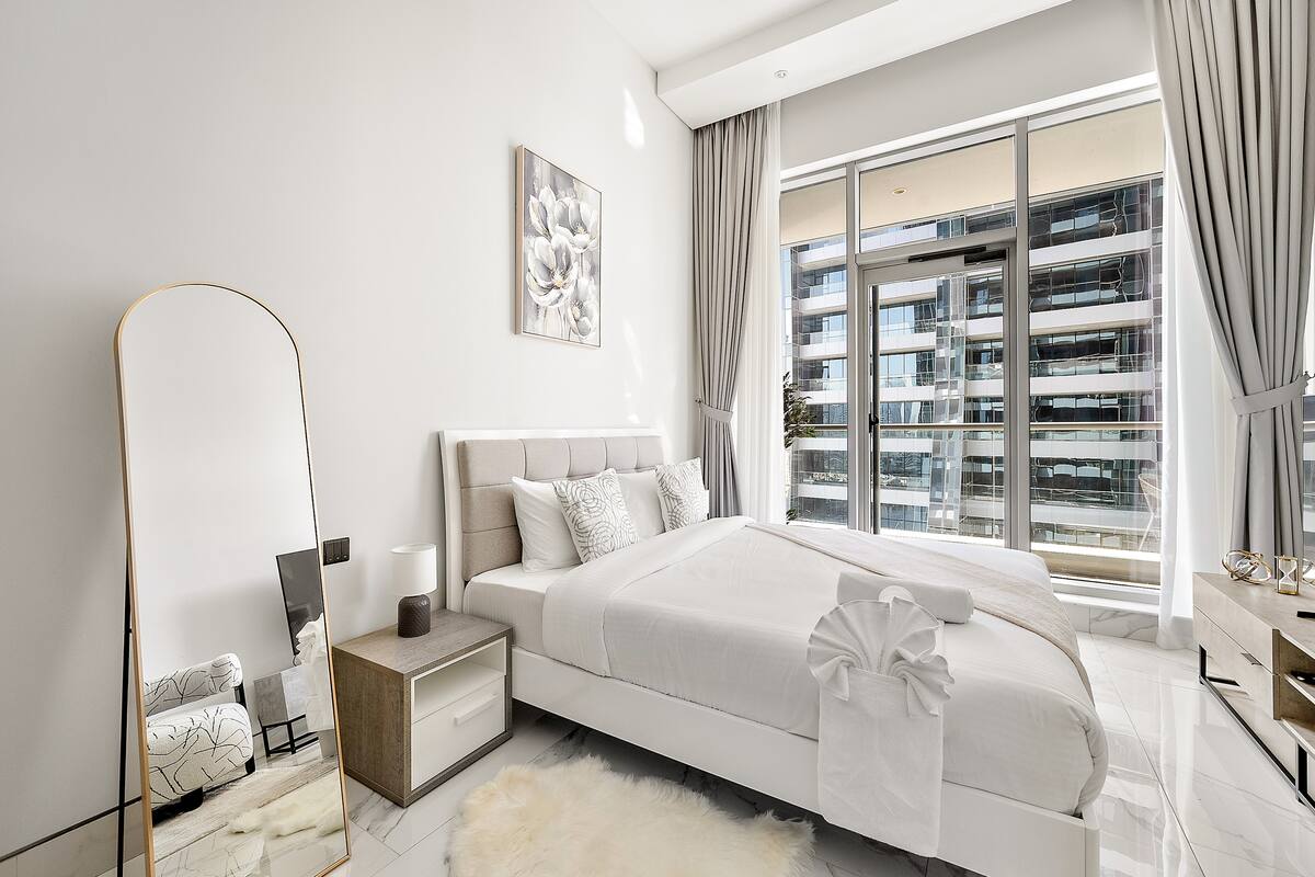 Modern interiors | Canal-side living | Prime Business Bay location