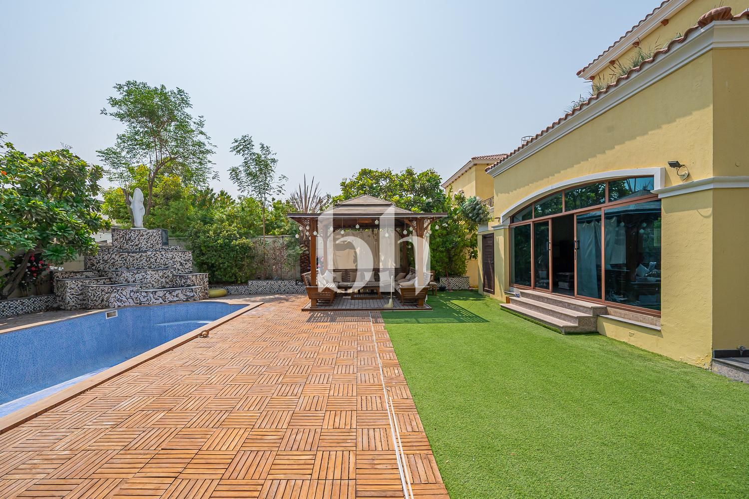 Upgraded 4-Bed | Private Spa | Available Feb