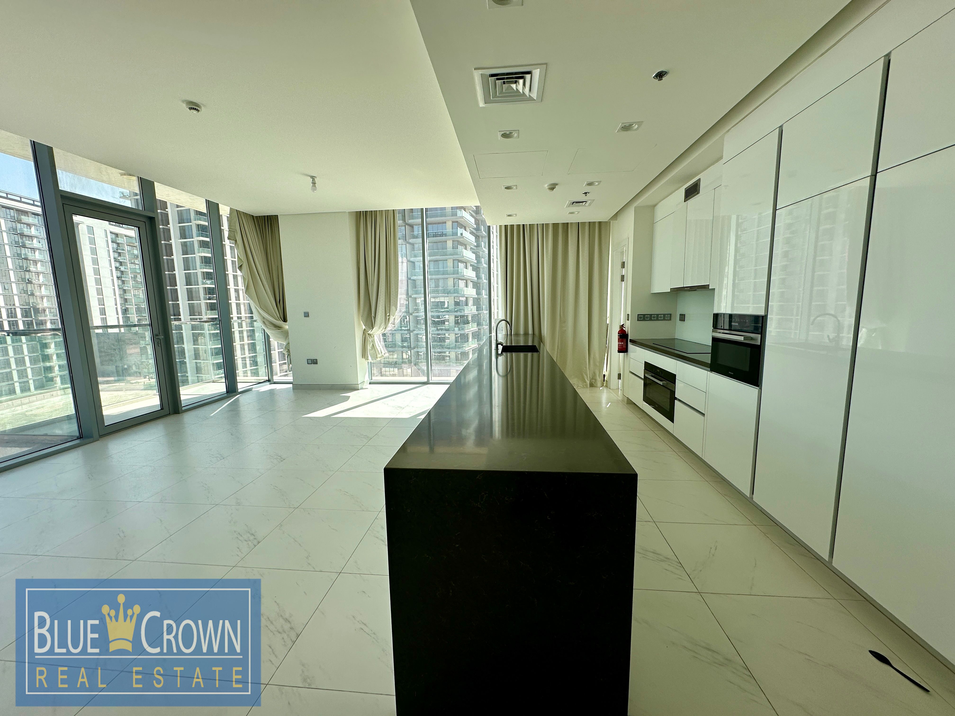Corner unit low price 3 bedroom