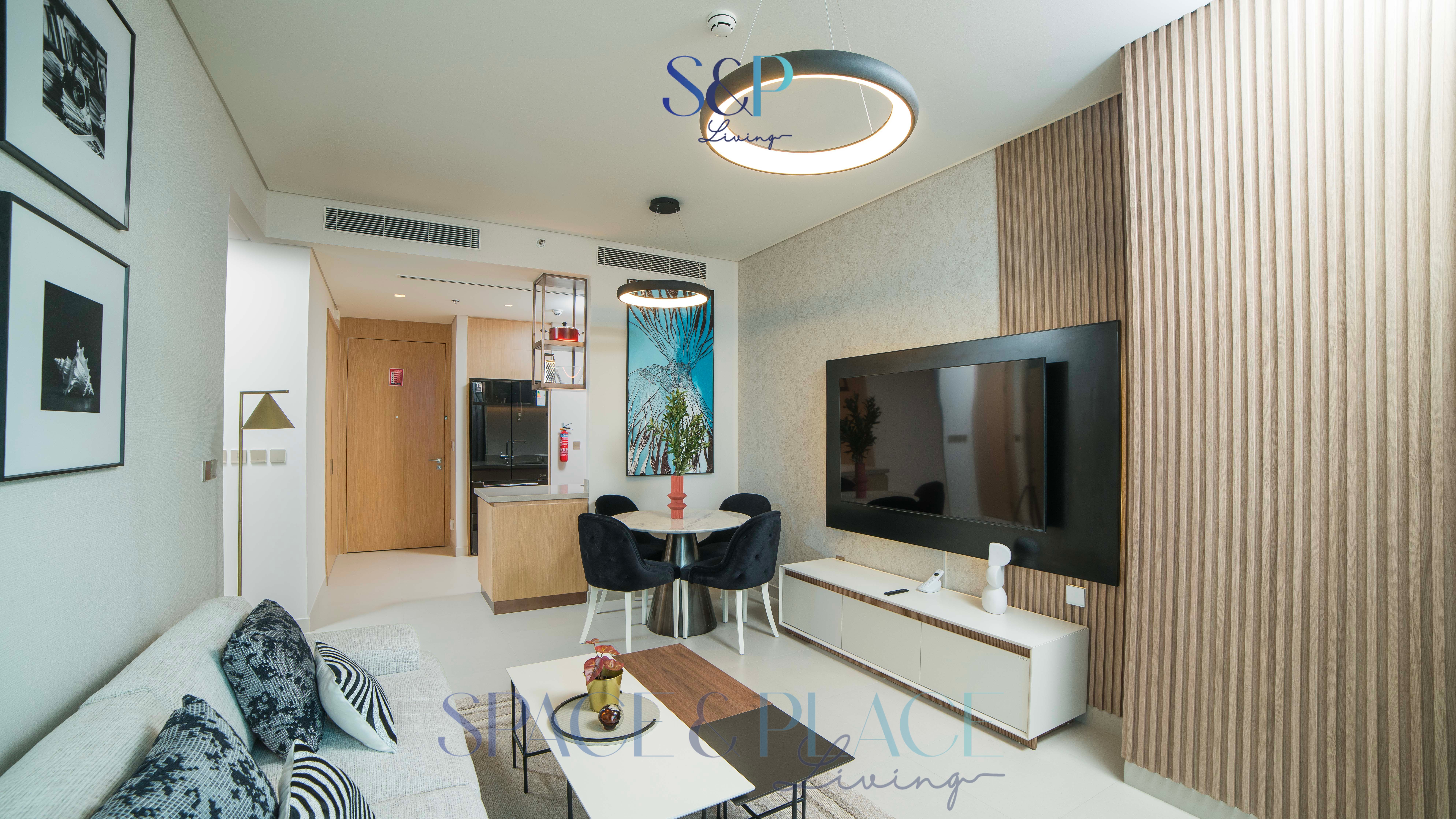 Elevated Luxury 2BR | Burj Khalifa View | High Floor