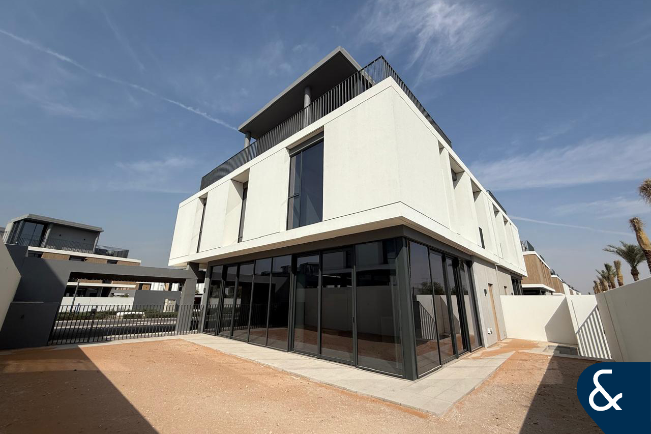 Single Row | Brand New | 4 Beds with Ensuites