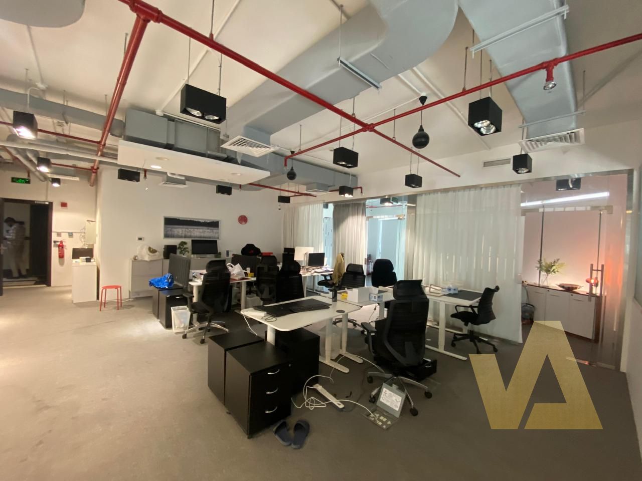 Spacious Office | Center of City | Near Metro