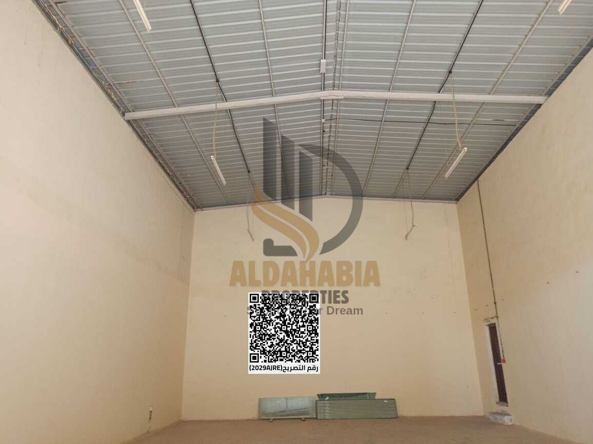 Available for Rent – Showroom in Umm Al Thuoub Area, Umm Al Quwain Prime Location on Main Road Property Details: Excellent opportunity to