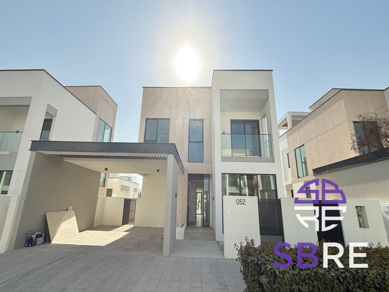 Exclusive | Single Row | Park Facing | 4BR + Maid