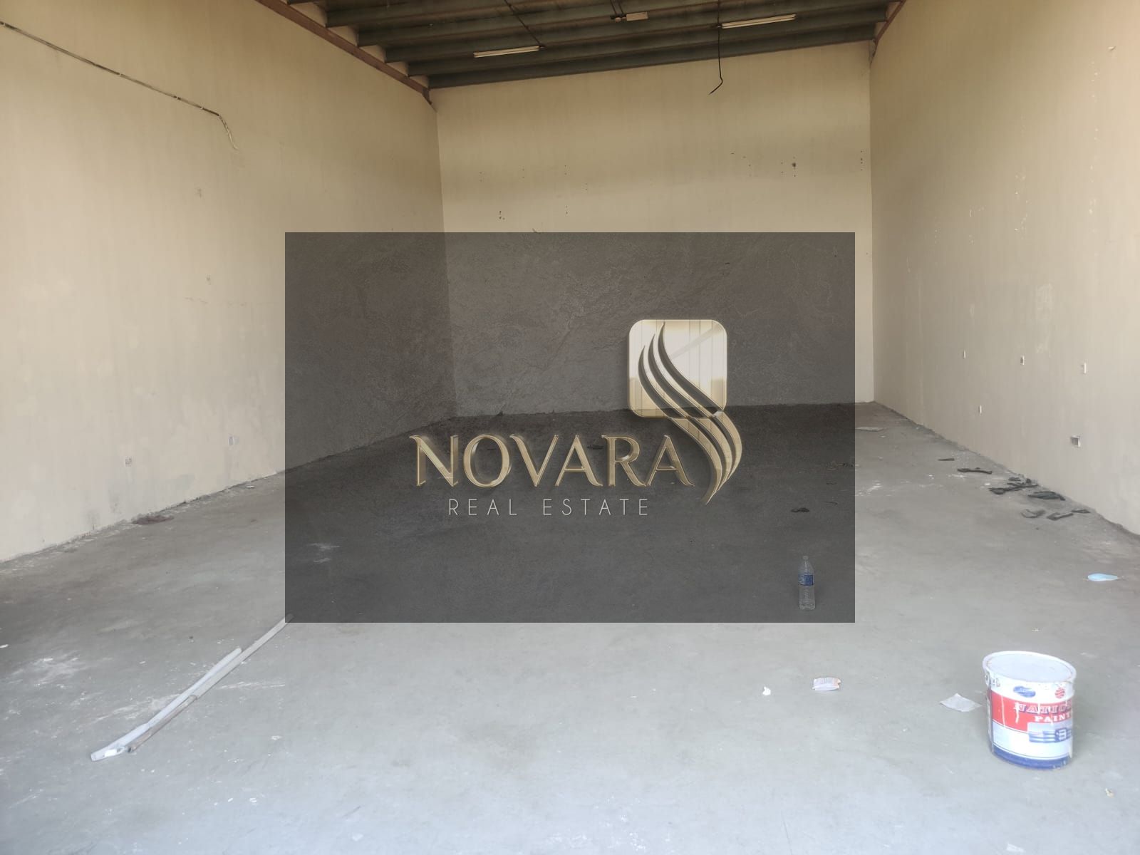 Warehouse for annual rent in Al Jurf Industrial Area 3 – Ajman. Land area: 2,000 sq ft. Convenient and excellent price.