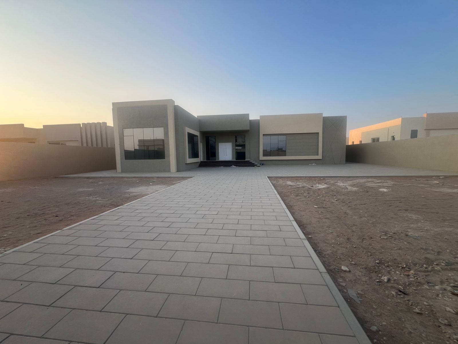 For sale, a modern residential villa in Al-Ghab area
