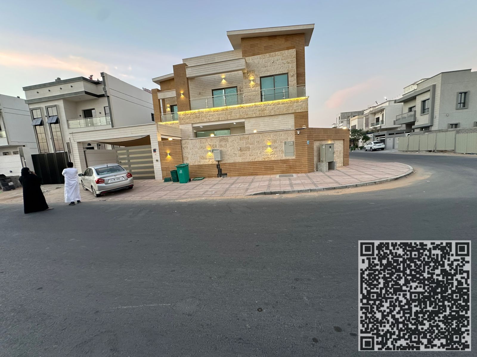 Spacious 5 Bedroom Luxury Corner Villa with Majlis, Hall, Maid’s Room & Indoor/Outdoor Parking – Prime Location in Al Yasmeen, Ajman | Rent AED 120,00