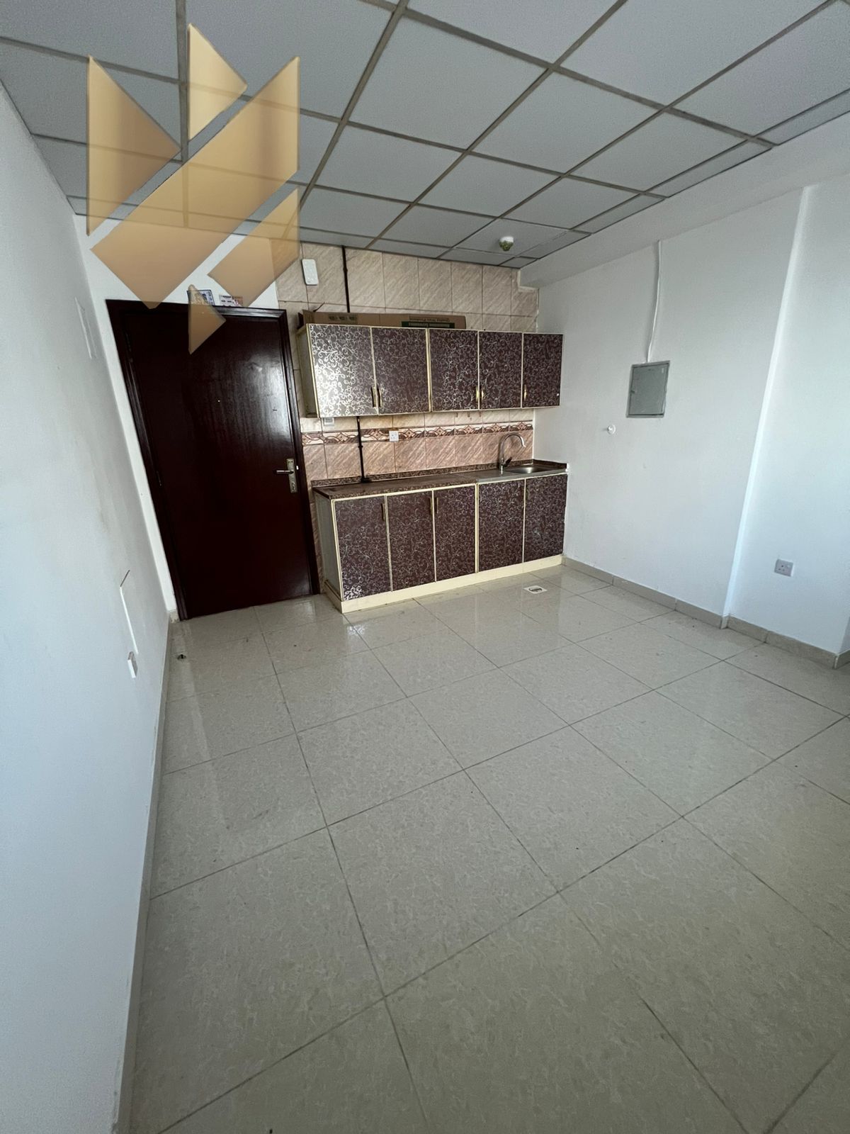 For Rent - Studio Apartment in Old Muwaileh, Sharjah