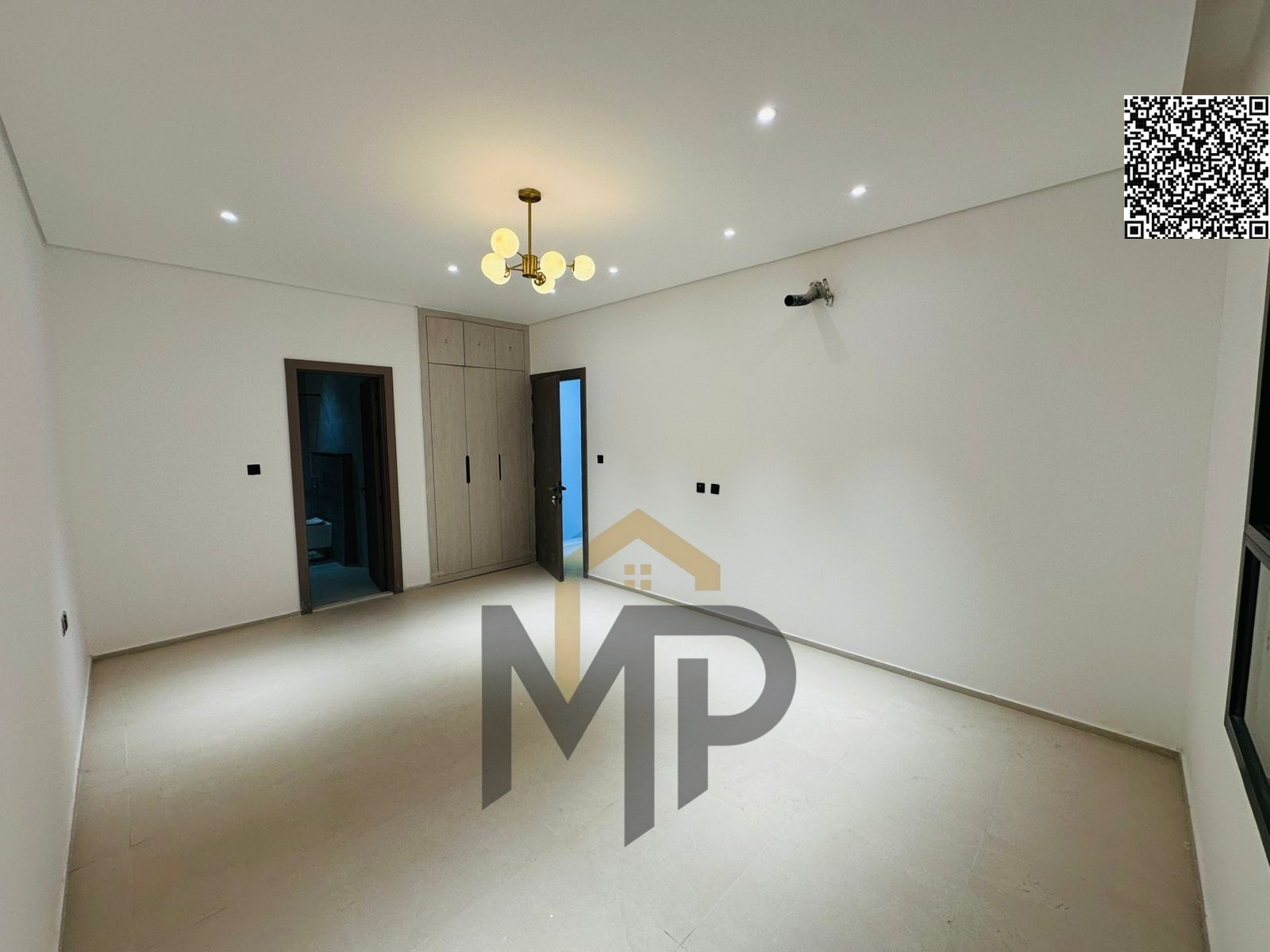 A luxurious villa with a spacious layout and a price that includes registration and ownership fees – freehold ownership for life for all nationalit