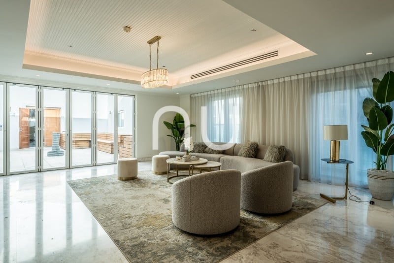 Turn-Key Penthouse| Modern Contemporary | Vacant