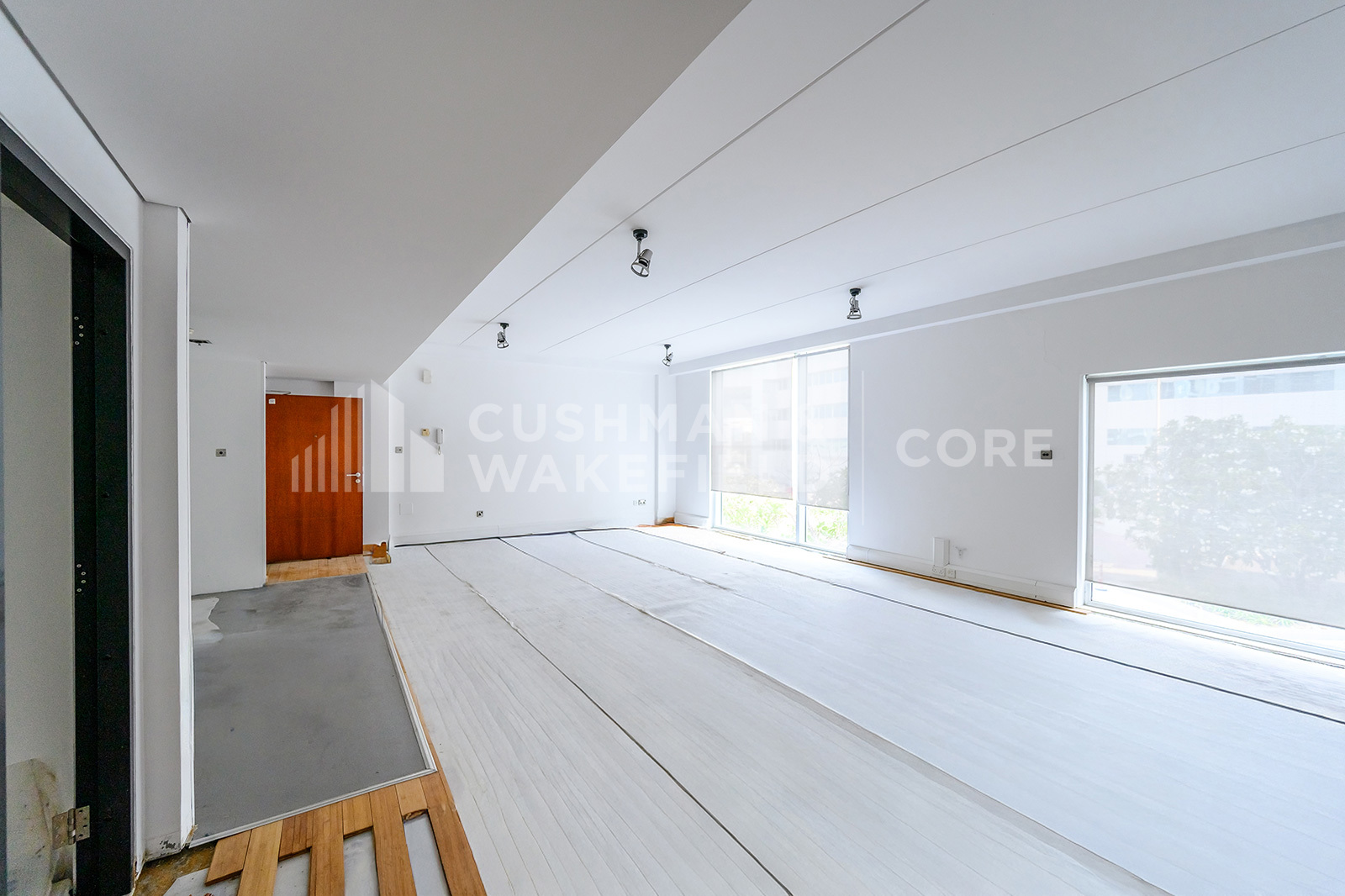Chiller Free | Fitted Office | Prime Location